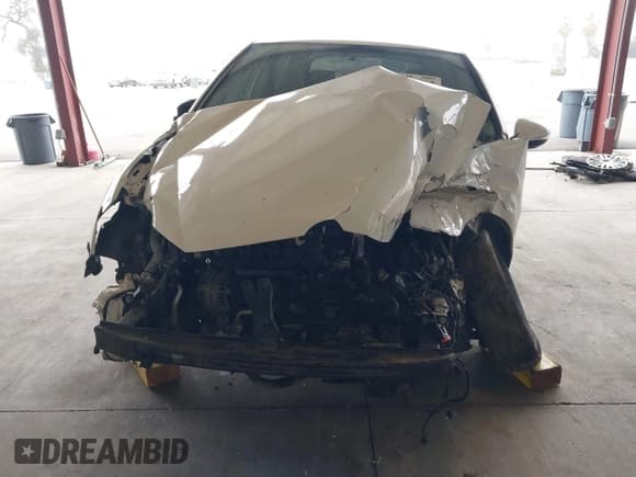 ✅ 2013 Volkswagen Golf • VIN: WVWDB7AJ1DW119612 • Lot: 43818963. Listed on IAAI with Not provided. Free auction sales archive from the USA and detailed vehicle history report at DreamBid. Image 13.