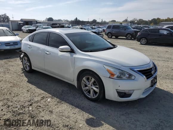 ✅ 2015 Nissan Altima 2.5 • VIN: 1N4AL3AP9FN380689 • Lot: 82634785. Listed on Copart with 145,730 mi. Free auction sales archive from the USA and detailed vehicle history report at DreamBid. Image 4.