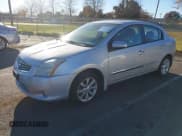 ✅ 2010 Nissan Sentra 2.0 • VIN: 3N1AB6AP5AL657980 • Lot: 43617052. Wystawiony na IAAI z przebiegiem 143 775 mil. Bezpłatny archiwum sprzedaży aukcyjnych z USA i szczegółowy raport historii pojazdu na DreamBid. Zdjęcie 17.