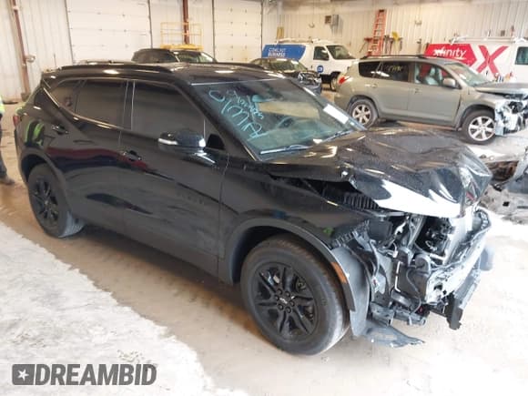 ✅ 2022 Chevrolet Blazer LT • VIN: 3GNKBHR44NS192991 • Lot: 43370857. Listed on IAAI with 33,604 mi. Free auction sales archive from the USA and detailed vehicle history report at DreamBid. Image 1.