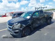 ✅ 2019 Chevrolet Colorado 2WD Work Truck • VIN: 1GCHSBEA7K1241528 • Lot: 42530288. Wystawiony na IAAI z przebiegiem 99 798 mil. Bezpłatny archiwum sprzedaży aukcyjnych z USA i szczegółowy raport historii pojazdu na DreamBid. Zdjęcie 2.