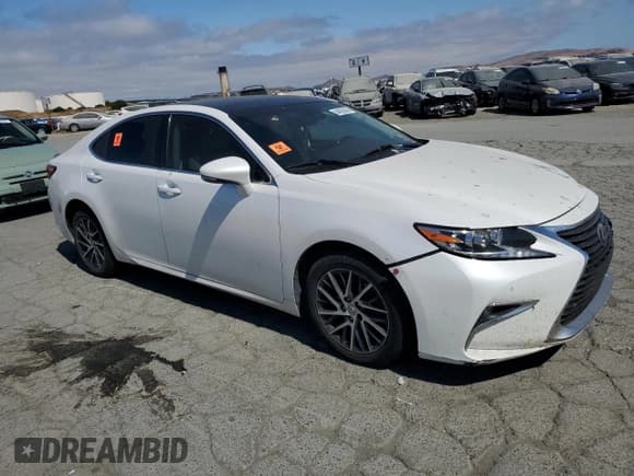 ✅ 2016 Lexus ES 330 • VIN: 58ABK1GG0GU026830 • Lot: 64826945. Listed on Copart with 148,995 mi. Free auction sales archive from the USA and detailed vehicle history report at DreamBid. Image 4.