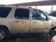 ✅ 2007 Chevrolet Suburban LT • VIN: 1GNFC16JX7J174161 • Lot: 43600044. Listed on IAAI with 155,047 mi. Free auction sales archive from the USA and detailed vehicle history report at DreamBid. Image 14.