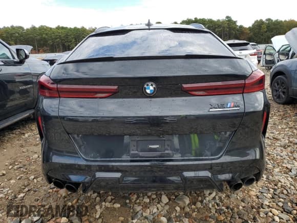 ✅ 2020 BMW X6 M Competition • VIN: 5YMCY0C03L9C65975 • Lot: 72927993. Listed on Copart with 39,239 mi. Free auction sales archive from the USA and detailed vehicle history report at DreamBid. Image 6.