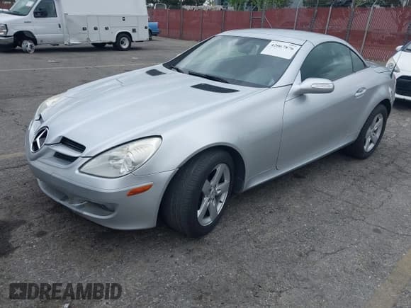 ✅ 2006 Mercedes-Benz SLK 280 • VIN: WDBWK54F26F130107 • Lot: 42067876. Listed on IAAI with 167,518 mi. Free auction sales archive from the USA and detailed vehicle history report at DreamBid. Image 2.