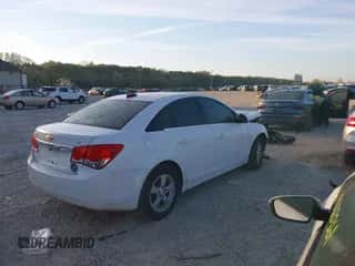 2016 Chevrolet Cruze LT z VIN 1G1PE5SB2G7104902, wystawiony jako IAAI lot #43352883 z przebiegiem 154 952 mil mil oraz . Historia ofert i sprzedaży dostępna na DreamBid. Obrazek 4.