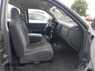 ✅ 2003 Dodge Dakota • VIN: 1D7FL46X43S190137 • Lot: 42525471. Wystawiony na IAAI z przebiegiem 130 773 mil. Bezpłatny archiwum sprzedaży aukcyjnych z USA i szczegółowy raport historii pojazdu na DreamBid. Zdjęcie 5.