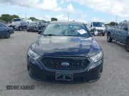✅ 2017 Ford Police Interceptor • VIN: 1FAHP2MT7HG103150 • Lot: 41431654. Wystawiony na IAAI z przebiegiem 68 962 mil. Bezpłatny archiwum sprzedaży aukcyjnych z USA i szczegółowy raport historii pojazdu na DreamBid. Zdjęcie 6.
