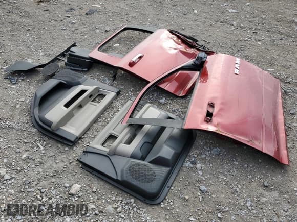 ✅ 2010 Dodge 1500 SLT • VIN: 1D7RB1CT1AS196555 • Lot: 47580305. Wystawiony na Copart z przebiegiem 201 771 mil. Bezpłatny archiwum sprzedaży aukcyjnych z USA i szczegółowy raport historii pojazdu na DreamBid. Zdjęcie 12.