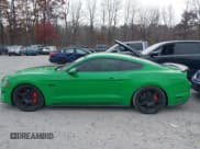 ✅ 2019 Ford Mustang GT Premium • VIN: 1FA6P8CF3K5156873 • Lot: 43633673. Wystawiony na IAAI z przebiegiem 30 947 mil. Bezpłatny archiwum sprzedaży aukcyjnych z USA i szczegółowy raport historii pojazdu na DreamBid. Zdjęcie 14.