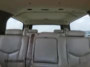 ✅ 2004 Chevrolet Suburban LT • VIN: 1GNEC16Z44R302179 • Лот: 57956605. Опубликован ранее на Copart с пробегом 291 567 миль. Бесплатный доступ к архиву аукционных продаж из США и подробный отчёт об истории автомобиля на DreamBid. Изображение 10.