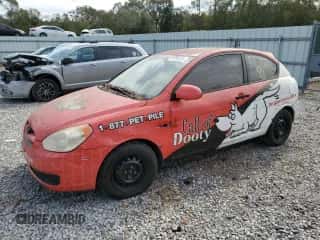 2007 Hyundai Accent GS z VIN KMHCM36C87U010519, wystawiony jako Copart lot #78792404 z przebiegiem 139 802 mil mil oraz Szkoda całkowita • Salvage title. Historia ofert i sprzedaży dostępna na DreamBid. Obrazek 1.