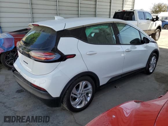 ✅ 2023 Chevrolet Bolt EV 1LT • VIN: 1G1FW6S08P4110170 • Lot: 63905574. Wystawiony na Copart z przebiegiem 12 559 mil. Bezpłatny archiwum sprzedaży aukcyjnych z USA i szczegółowy raport historii pojazdu na DreamBid. Zdjęcie 3.