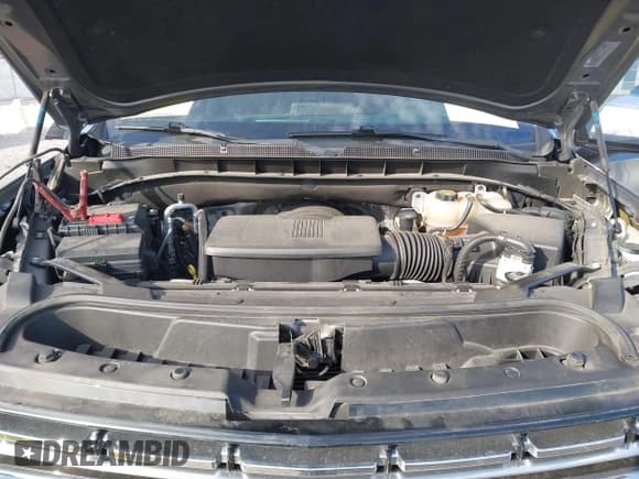 ✅ 2022 Chevrolet Suburban Premier • VIN: 1GNSKFKD2NR138333 • Lot: 41911336. Wystawiony na IAAI z przebiegiem 78 003 mil. Bezpłatny archiwum sprzedaży aukcyjnych z USA i szczegółowy raport historii pojazdu na DreamBid. Zdjęcie 10.