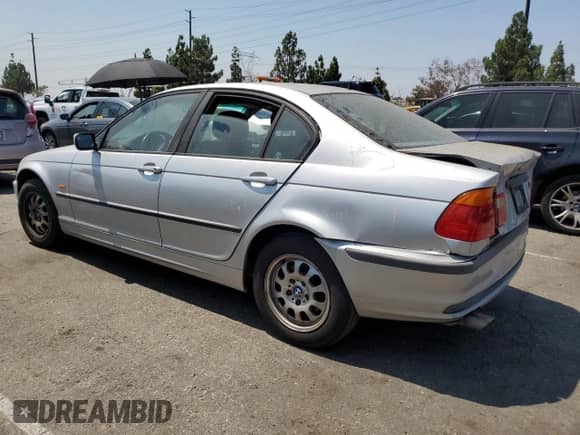 2000 BMW 3 Series 323i с VIN WBAAM3334YFP67887, выставлен на аукционе Copart как лот 68513155 с пробегом 210 387 миль миль и Списание • Salvage title. История ставок и продаж доступна на DreamBid. Изображение 2.