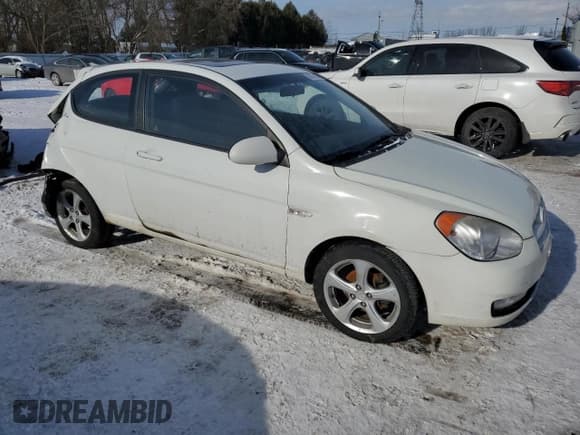 ✅ 2009 Hyundai Accent L • VIN: KMHCN35C79U129681 • Лот: 88774595. Опубликован ранее на Copart с пробегом 202 956 миль. Бесплатный доступ к архиву аукционных продаж из США и подробный отчёт об истории автомобиля на DreamBid. Изображение 4.