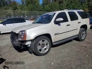 ✅ 2011 GMC Yukon Denali • VIN: 1GKS2EEFXBR172634 • Lot: 84973155. Listed on Copart with 178,474 mi. Free auction sales archive from the USA and detailed vehicle history report at DreamBid. Image 1.