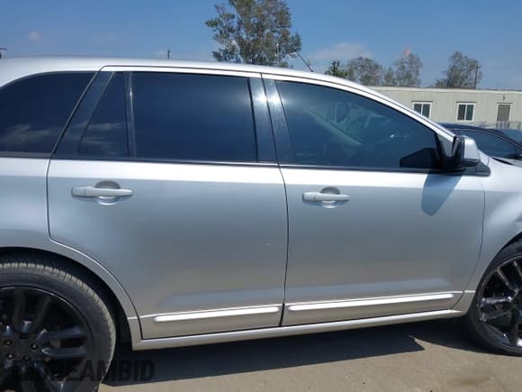 ✅ 2010 Ford Edge Sport • VIN: 2FMDK3ACXABA93224 • Lot: 42140736. Listed on IAAI with 138,855 mi. Free auction sales archive from the USA and detailed vehicle history report at DreamBid. Image 13.