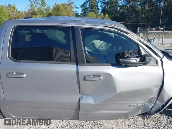 ✅ 2025 Ram 1500 Laramie • VIN: 1C6SRFJPXSN567424 • Lot: 43604339. Listed on IAAI with 21,618 mi. Free auction sales archive from the USA and detailed vehicle history report at DreamBid. Image 13.