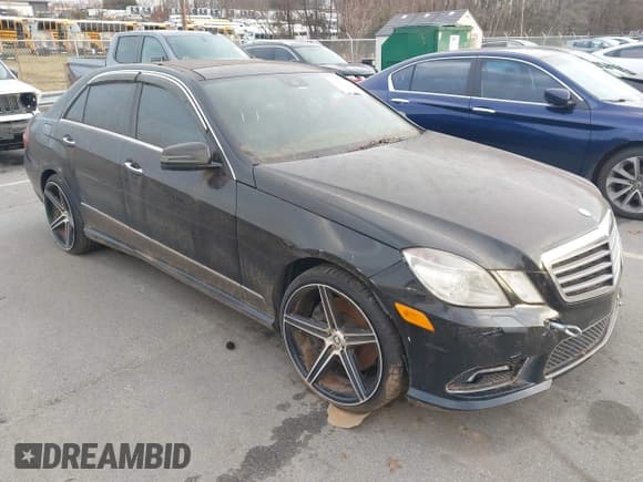 ✅ 2011 Mercedes-Benz E 550 Luxury • VIN: WDDHF9AB9BA347948 • Лот: 43846197. Опубликован ранее на IAAI с пробегом 193 629 миль. Бесплатный доступ к архиву аукционных продаж из США и подробный отчёт об истории автомобиля на DreamBid. Изображение 1.