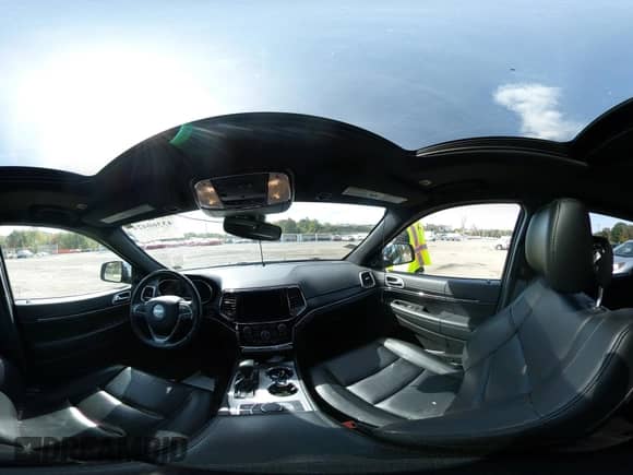 2021 Jeep Grand Cherokee 80th Anniversary с VIN 1C4RJFBG6MC828124, выставлен на аукционе IAAI как лот 43360424 с пробегом 45 071 миль миль и . История ставок и продаж доступна на DreamBid. Изображение 18.