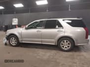 ✅ 2008 Cadillac SRX AWD • VIN: 1GYEE437780136042 • Lot: 42552302. Wystawiony na IAAI z przebiegiem 121 023 mil. Bezpłatny archiwum sprzedaży aukcyjnych z USA i szczegółowy raport historii pojazdu na DreamBid. Zdjęcie 15.