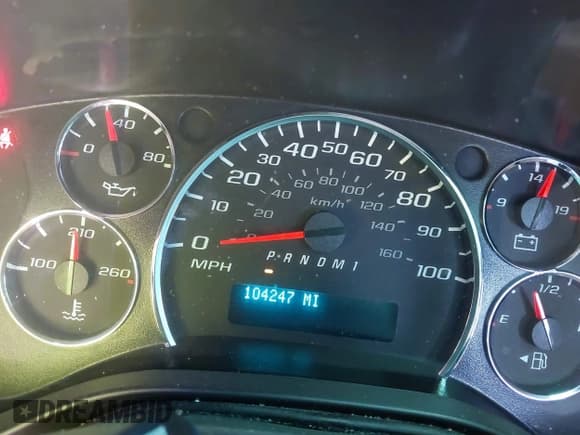 ✅ 2020 Chevrolet Express Cargo • VIN: 1GCWGAFG8L1245501 • Lot: 43226152. Listed on IAAI with 104,247 mi. Free auction sales archive from the USA and detailed vehicle history report at DreamBid. Image 16.