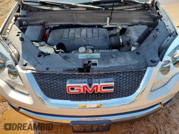 ✅ 2010 GMC Acadia SLT1 • VIN: 1GKLRMED1AJ194768 • Lot: 71119245. Listed on Copart with 210,985 mi. Free auction sales archive from the USA and detailed vehicle history report at DreamBid. Image 12.