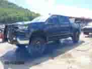 2023 Chevrolet Silverado 1500 LT z VIN 1GCUDDE81PZ193504, wystawiony jako IAAI lot #43079884 z przebiegiem 24 647 mil mil oraz . Historia ofert i sprzedaży dostępna na DreamBid. Obrazek 2.