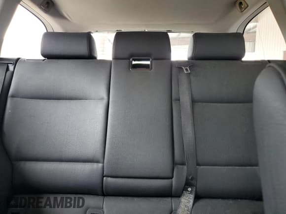 ✅ 2004 BMW 3 Series 325xi • VIN: WBAEP33474PF04382 • Lot: 70467775. Listed on Copart with 69,842 mi. Free auction sales archive from the USA and detailed vehicle history report at DreamBid. Image 10.