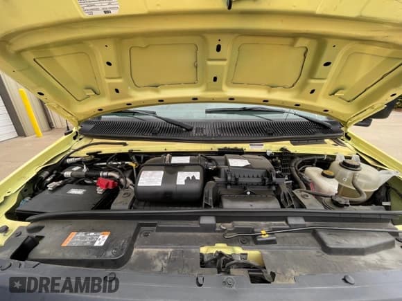 ✅ 2021 Ford Econoline Cargo • VIN: 1FDXE4FN8MDC34245 • Lot: 52241605. Wystawiony na Copart z przebiegiem 70 916 mil. Bezpłatny archiwum sprzedaży aukcyjnych z USA i szczegółowy raport historii pojazdu na DreamBid. Zdjęcie 7.