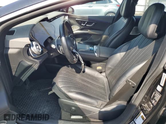 ✅ 2022 Mercedes-Benz EQS 580 • VIN: W1KCG4EB6NA005222 • Lot: 59363385. Listed on Copart with 36,585 mi. Free auction sales archive from the USA and detailed vehicle history report at DreamBid. Image 7.