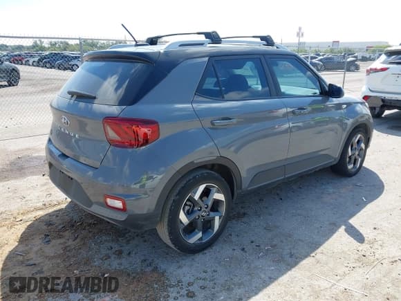 ✅ 2023 Hyundai Venue SEL • VIN: KMHRC8A3XPU223358 • Lot: 40373721. Listed on IAAI with 30,475 mi. Free auction sales archive from the USA and detailed vehicle history report at DreamBid. Image 4.