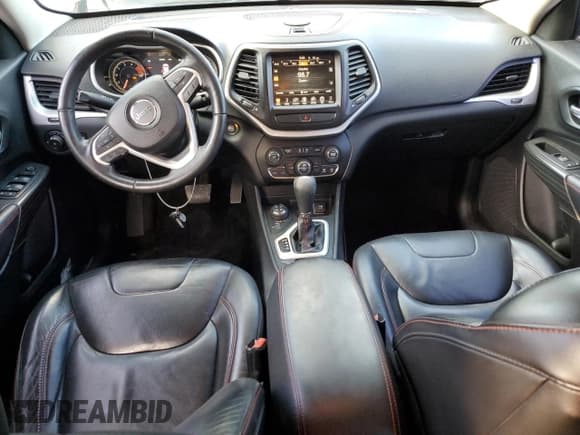 ✅ 2016 Jeep Cherokee Trailhawk • VIN: 1C4PJMBS8GW124610 • Lot: 90659665. Wystawiony na Copart z przebiegiem 125 706 mil. Bezpłatny archiwum sprzedaży aukcyjnych z USA i szczegółowy raport historii pojazdu na DreamBid. Zdjęcie 8.