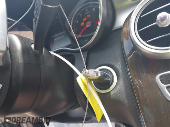 ✅ 2017 Mercedes-Benz C 300 • VIN: WDDWJ4JB1HF425322 • Lot: 42499585. Listed on IAAI with 43,968 mi. Free auction sales archive from the USA and detailed vehicle history report at DreamBid. Image 11.