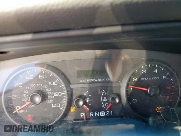 ✅ 2010 Ford Police Interceptor • VIN: 2FABP7BV7AX141999 • Lot: 90577695. Listed on Copart with 246,441 mi. Free auction sales archive from the USA and detailed vehicle history report at DreamBid. Image 9.