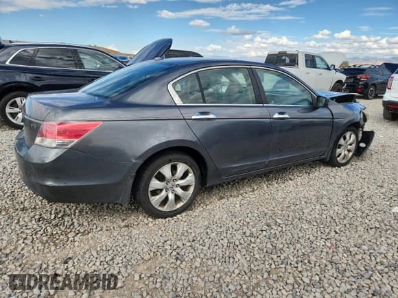 ✅ 2008 Honda Accord EX-L • VIN: 1HGCP36838A000685 • Lot: 84706405. Wystawiony na Copart z przebiegiem 244 224 mil. Bezpłatny archiwum sprzedaży aukcyjnych z USA i szczegółowy raport historii pojazdu na DreamBid. Zdjęcie 3.