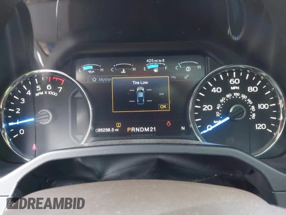 ✅ 2015 Ford F-150 XLT • VIN: 1FTEW1EG3FFB23040 • Lot: 41689219. Wystawiony na IAAI z przebiegiem 95 238 mil. Bezpłatny archiwum sprzedaży aukcyjnych z USA i szczegółowy raport historii pojazdu na DreamBid. Zdjęcie 15.