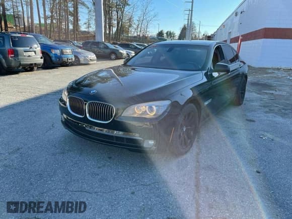 ✅ 2010 BMW 7 Series 750Li xDrive • VIN: WBAKC8C53ACY68139 • Lot: 89672935. Listed on Copart with 140,895 mi. Free auction sales archive from the USA and detailed vehicle history report at DreamBid. Image 9.