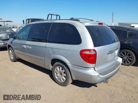 ✅ 2005 Chrysler Town & Country Touring • VIN: 2C4GP54L65R186636 • Лот: 43631508. Опубликован ранее на IAAI с пробегом 143 068 миль. Бесплатный доступ к архиву аукционных продаж из США и подробный отчёт об истории автомобиля на DreamBid. Изображение 3.