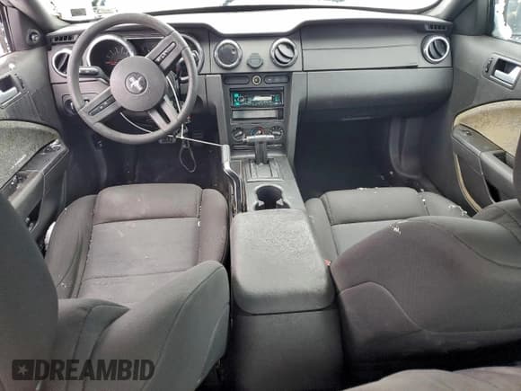 ✅ 2009 Ford Mustang • VIN: 1ZVHT80N495125584 • Лот: 94533995. Опубликован ранее на Copart с пробегом 136 571 миль. Бесплатный доступ к архиву аукционных продаж из США и подробный отчёт об истории автомобиля на DreamBid. Изображение 8.