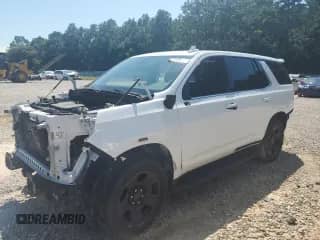 2021 Chevrolet Tahoe Commercial с VIN 1GNSCLED3MR458377, выставлен на аукционе Copart как лот 57302405 с пробегом 26 846 миль миль и Списание • Salvage title. История ставок и продаж доступна на DreamBid. Изображение 1.