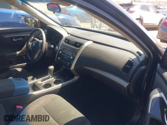 ✅ 2014 Nissan Altima SL • VIN: 1N4AL3AP5EN250892 • Lot: 43242751. Listed on IAAI with 141,154 mi. Free auction sales archive from the USA and detailed vehicle history report at DreamBid. Image 5.