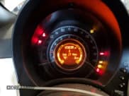 ✅ 2013 FIAT 500 Turbo • VIN: 3C3CFFHH1DT554010 • Lot: 69042525. Wystawiony na Copart z przebiegiem 123 239 mil. Bezpłatny archiwum sprzedaży aukcyjnych z USA i szczegółowy raport historii pojazdu na DreamBid. Zdjęcie 9.