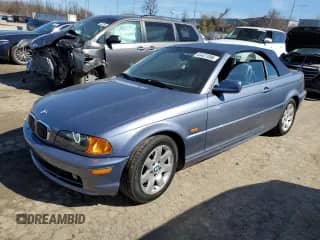 2000 BMW 3 Series 323Ci z VIN WBABR3341YEK96298, wystawiony jako Copart lot #45427095 z przebiegiem 98 278 mil mil oraz Czysty tytuł • Clean title. Historia ofert i sprzedaży dostępna na DreamBid. Obrazek 1.