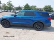✅ 2021 Ford Explorer ST • VIN: 1FM5K8GC6MGB97330 • Lot: 42902423. Wystawiony na IAAI z przebiegiem 45 275 mil. Bezpłatny archiwum sprzedaży aukcyjnych z USA i szczegółowy raport historii pojazdu na DreamBid. Zdjęcie 14.