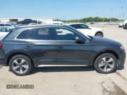 ✅ 2024 Audi Q5 Premium Plus • VIN: WA1BBAFY4R2024528 • Lot: 43126558. Wystawiony na IAAI z przebiegiem 17 574 mil. Bezpłatny archiwum sprzedaży aukcyjnych z USA i szczegółowy raport historii pojazdu na DreamBid. Zdjęcie 14.