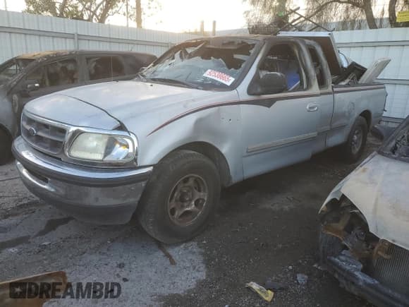 ✅ 1998 Ford F-150 • VIN: 1FTZX1760WNB14742 • Lot: 92538665. Listed on Copart with Not provided. Free auction sales archive from the USA and detailed vehicle history report at DreamBid. Image 1.