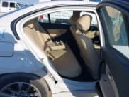 ✅ 2017 BMW 3 Series 320i • VIN: WBA8E1G36HNU17676 • Lot: 43597193. Wystawiony na IAAI z przebiegiem 78 800 mil. Bezpłatny archiwum sprzedaży aukcyjnych z USA i szczegółowy raport historii pojazdu na DreamBid. Zdjęcie 8.