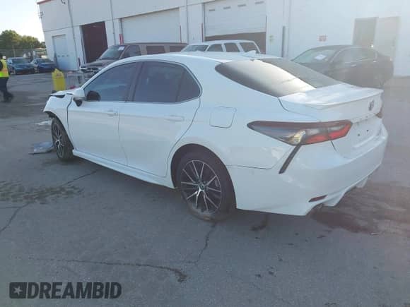 2023 Toyota Camry Hybrid SE с VIN 4T1S31AK1PU602989, выставлен на аукционе IAAI как лот 41699122 с пробегом 40 668 миль миль и . История ставок и продаж доступна на DreamBid. Изображение 3.
